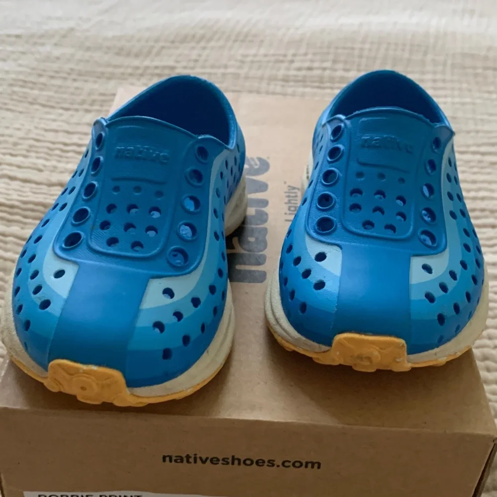 Native kids/ baby Robbie Aqua Blue Slip-On Water Shoes - size C4